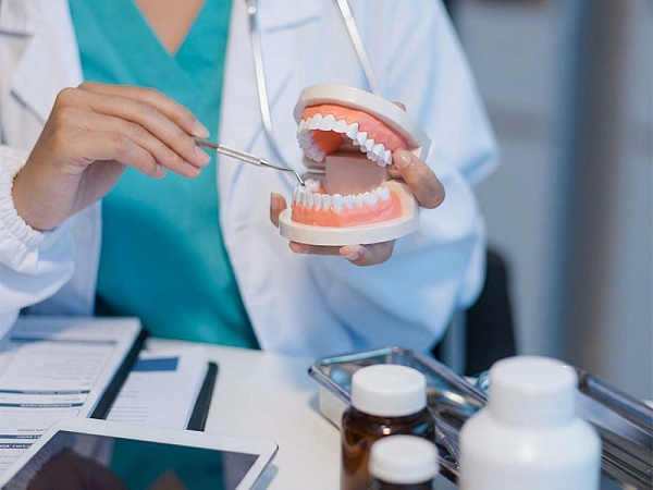 Профессиональная чистка зубов